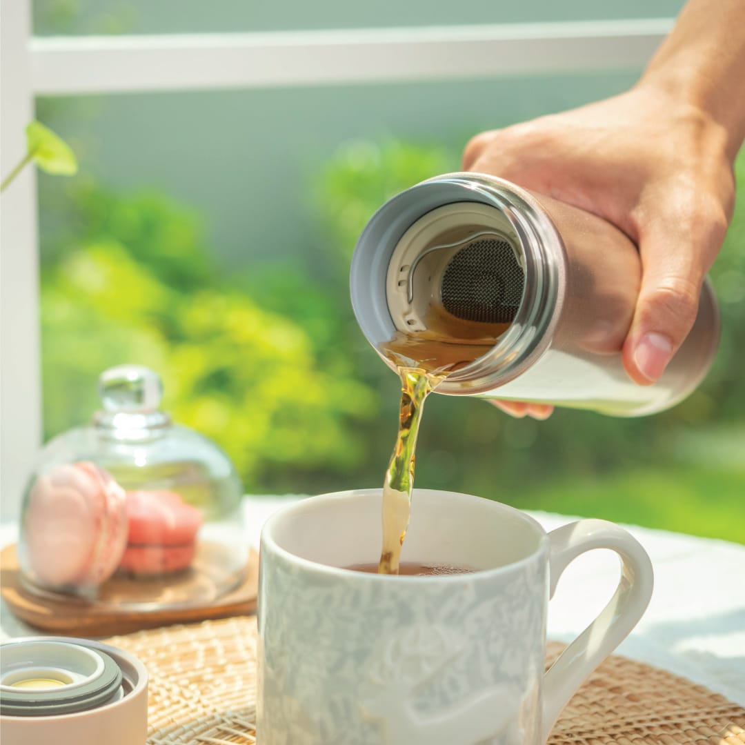 Zojirushi Twist Open Mug with Tea Strainer (SM-JTE)